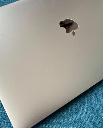 macbook pro 2018