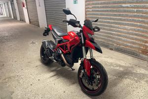 Hypermotard 821 Ducati