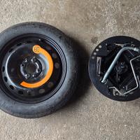 Ruotino di scorta con kit