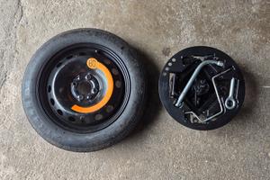 Ruotino di scorta con kit