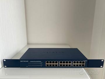 Switch 24 porte Netgear