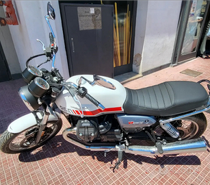 Moto Guzzi V7 special
