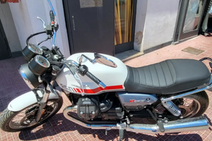 Moto Guzzi V7 special