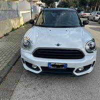 Mini countryman  D JONNI WORKS