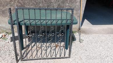 Cancello in ferro battuto.