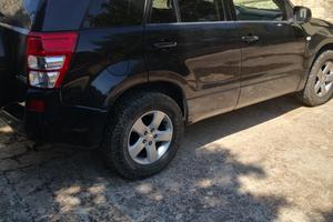 suzuki gran vitara 2.0
