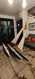 modello barca a vela trimarano rc