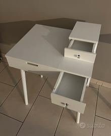 Toletta con specchio a ribalta