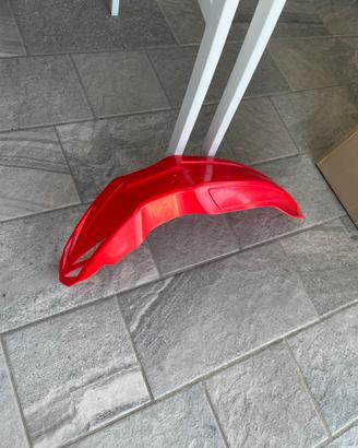 Parafango rosso universale motard-supermotard