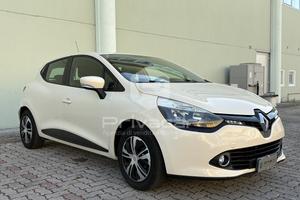 RENAULT Clio 1.2 75CV 5 porte Life