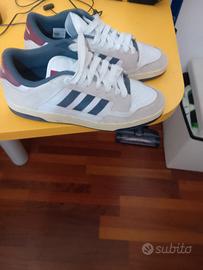scarpe Adidas tennis 