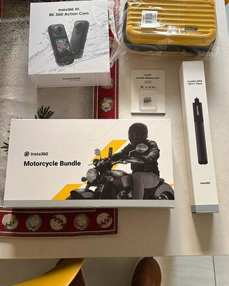 Insta360 x5 kit moto