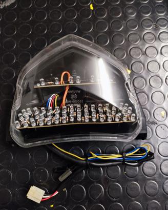 Faro posteriore gsx-r 600 750 K4 k5