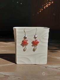 Orecchini con stella marina in ceramica