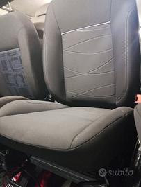 Sedile anteriore dx FORD FIESTA del 2015
