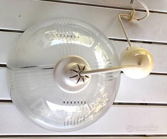 Lampadario e specchio