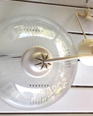 Lampadario e specchio