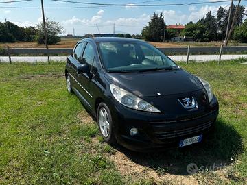 Peugeot 207 1.4 HDi 70CV 5p. Energie IDONEA PER NE