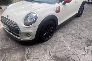MINI Cooper D 1.5 Hype S 116cv look JCW
