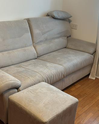 Divano letto + pouf alcantara grigio chiaro 215x95