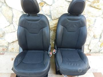 Tappezzeria misto pelle per Jeep Renegade e Compas