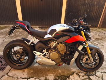Ducati Streetfighter V4 S