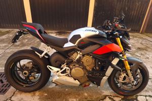 Ducati Streetfighter V4 S