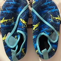 Scarpe ma mare o piscina