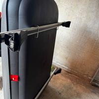 Porta pacchi con baule