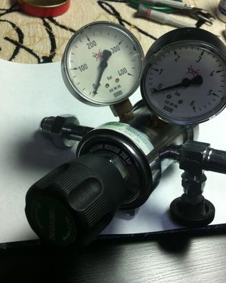 Regolatore di pressione gas Rivoira