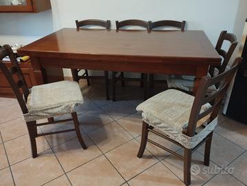 parete attrezzata componibile,tavolo  e sedie