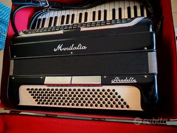 Fisarmonica Stradella d'epoca