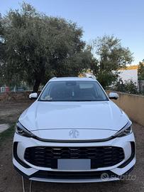 MG zs hybrid plus