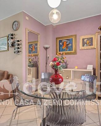 Appartamento di 83 m² con 2 locali e box auto a La