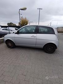 Lancia Ypsilon 1.2 argento