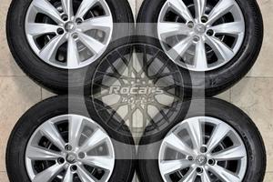 Cerchi e pneumatici 15 originali Renault Clio