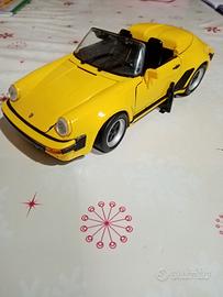 Modellino Porsche speedster scala 1 e 18. 