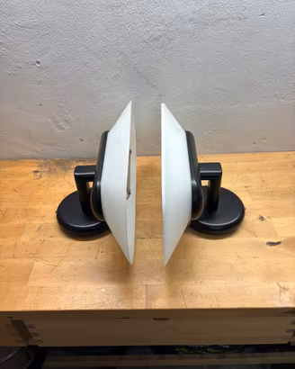 Coppia di applique di vetro
