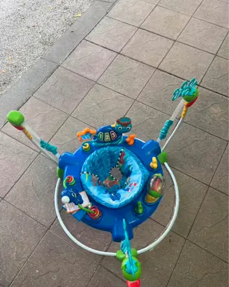 Altalena dondolo con giochi e musica