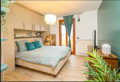 Camera di PREGIO di soli due anni.