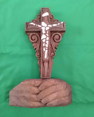 crocifisso in legno 