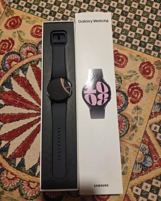 Samsung Galaxy Watch 6 Smartwatch + cavo caricator