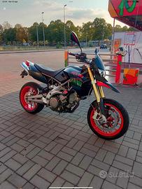 Aprilia Dorsoduro 750