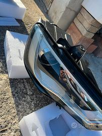 Faro Anteriore DX Audi A3 8V Bi-Xenon Hella