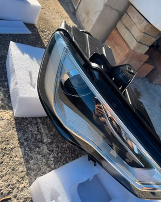 Faro Anteriore DX Audi A3 8V Bi-Xenon Hella