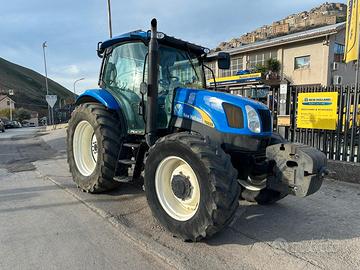 TRATTRICE USATA NEW HOLLAND T6020 DELTA c/frenatur