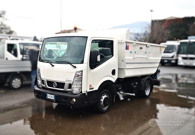 autocarro per raccolta rifiuti patente B