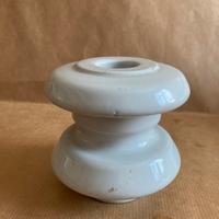 Isolatore elettrico in ceramica