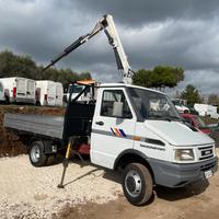 Iveco daily con gru pm