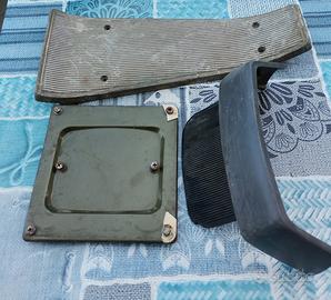 Paraschizzi, tappetino e porta targa Piaggio pk125